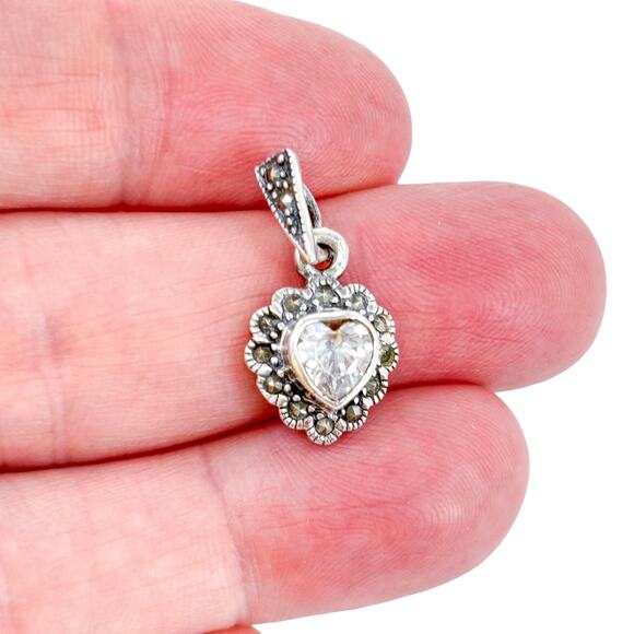 AS IS *MISSING STONE* Vintage Sterling Silver 925 Cubic Zirconia Heart Pendant - Picture 1 of 7